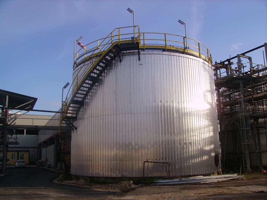 serbatoio-zolfo-liquido.jpg